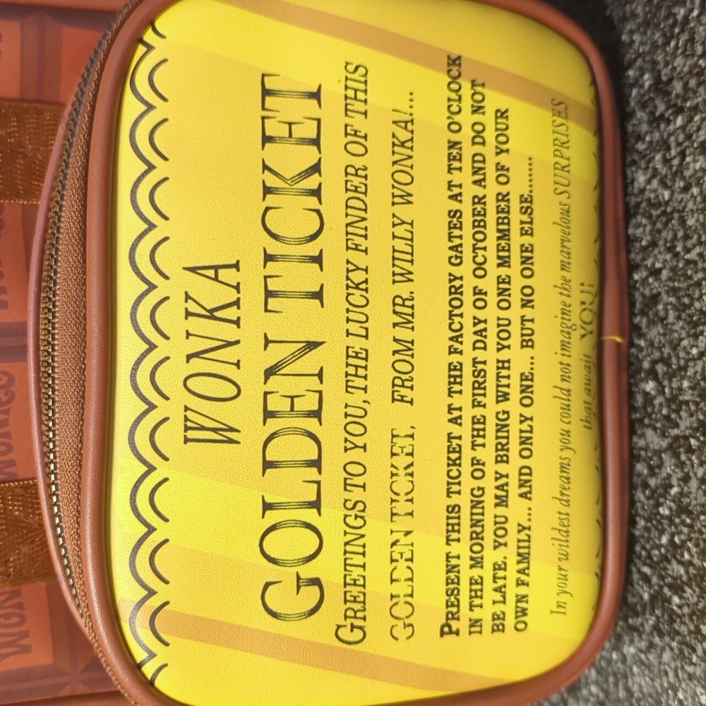 Willy Wonka And The Chocolate Factory Golden Ticket Bag - Picture 3 of 11